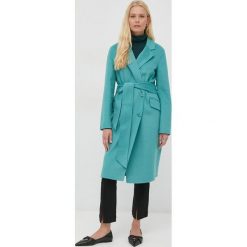 Twinset płaszcz z domieszką wełny kolor turkusowy przejściowy. Niebieskie płaszcze Twinset, bez wzorów, z tkaniny, klasyczne, bez kaptura. Za 1,649.90 zł.