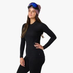 Zestaw bielizny termoaktywnej Narciarstwo damska Swedemount Nordic Active. Czarne bielizna termoaktywna damska SWEDEMOUNT, bez wzorów, bez ramiączek, narciarskie. W wyprzedaży za 185.00 zł.