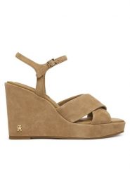 Tommy Hilfiger Sandały Suede Wrapped High Wedge FW0FW09218 Brązowy. Brązowe sandały Tommy Hilfiger, bez wzorów, ze skóry, bez obcasa, na koturnie, bez zapięcia. Za 569.99 zł.