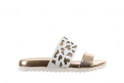 Klapki Bayla-161 006-5177-8502 Gold White Shiny, Złoty/Biały, Skóra naturalna lakierowana - 39. Żółte klapki Bayla, bez wzorów, z lakierowanej skóry, klasyczne, bez obcasa, bez zapięcia. W wyprzedaży za 89.10 zł.