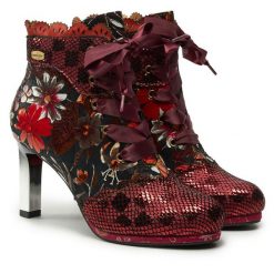 Botki Laura Vita. Czerwone botki LAURA VITA, bez wzorów, bez obcasa, na słupku, bez zapięcia. Za 289.99 zł.