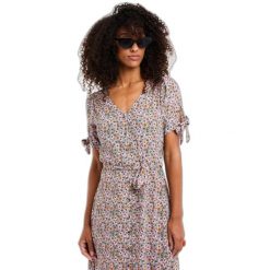 Sukienka damska Protest Prtbanda. Czerwone sukienki Protest, bez wzorów, sportowe, bez kołnierzyka, bez ramiączek, sportowe. Za 350.50 zł.