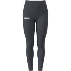 Ciepłe legginsy damskie Swix Focus. Czarne legginsy Swix, bez wzorów, z materiału. W wyprzedaży za 368.00 zł.