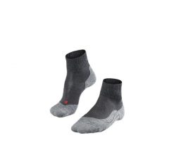 Skarpetki Falke TK5 Short. Szare skarpetki Falke, bez wzorów, z poliamidu. Za 155.50 zł.