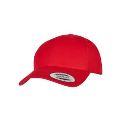 Czapka typu snapback Flexfit Classic. Czerwone czapki z daszkiem FLEXFIT, bez wzorów, z materiału. Za 67.65 zł.