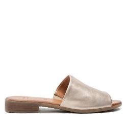 Klapki Bata. Żółte klapki Bata, bez wzorów, bez obcasa, bez zapięcia. Za 249.99 zł.