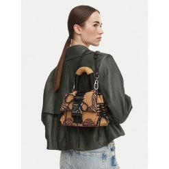Torebka Steve Madden. Brązowe torebki klasyczne Steve Madden, bez wzorów, bez dodatków. Za 519.99 zł.