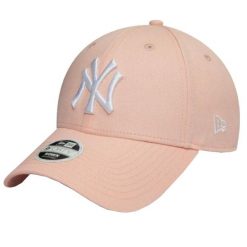 Czapka z daszkiem New Era MLB New York Yankees. Czerwone czapki z daszkiem New Era, bez wzorów, z bawełny, sportowe. Za 99.99 zł.