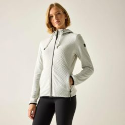 Damska bluza polarowa Ellula z kapturem i zamkiem błyskawicznym. Szare bluzy z polaru Regatta, bez wzorów, z materiału. Za 349.99 zł.