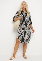 Czarna Sukienka Koszulowa z Wiskozą o Pudełkowym Kroju Redenira. Czarne sukienki Born2be, na co dzień, plus size, bez wzorów, z jeansu, klasyczne, bez kołnierzyka, plus size, bez ramiączek, midi, kopertowe. Za 119.99 zł.