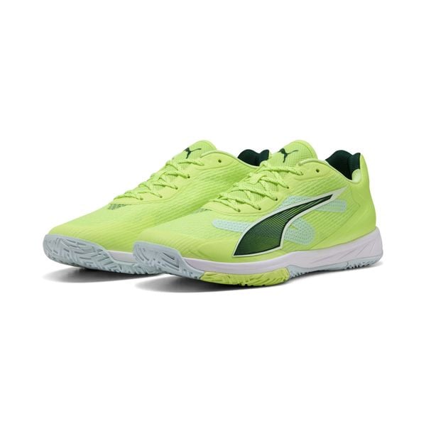 Buty do piłki ręcznej unisex Accelerate Turbo 4 PUMA. Białe buty sportowe lifestyle Puma, bez wzorów, bez zapięcia, do piłki ręcznej. Za 462.15 zł.
