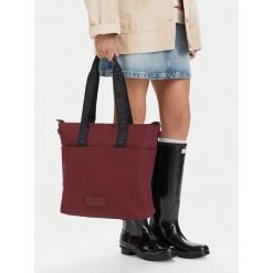 Torebka Hunter. Czerwone shopper bag Hunter, bez wzorów, bez dodatków. Za 229.99 zł.