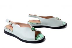 Artiker Relaks 58C1378 Zielony, sandały damskie. Zielone sandały Artiker Relaks, bez wzorów, ze skóry, bez obcasa, bez zapięcia. Za 259.90 zł.