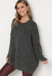 Ciemnoszary Klasyczny Sweter o Kroju Oversize Zallelia. Szare swetry Born2be, na jesień, bez wzorów, z wełny, biznesowe, bez ramiączek. W wyprzedaży za 135.99 zł.