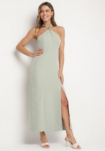 Jasnozielona Sukienka z Wiskozą z Odkrytymi Plecami i Wiązaniem Zdobiona Broszką Nalorise. Zielone sukienki Born2be, l, z aplikacjami, z wiskozy, eleganckie, bez kołnierzyka, bez ramiączek, maxi. Za 99.99 zł.