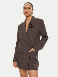 BARDOT Sukienka koktajlowa 59055DB1 Szary Regular Fit. Szare marynarki i żakiety Bardot, bez wzorów, z syntetyku, wizytowe, bez kołnierzyka, bez ramiączek. Za 479.99 zł.