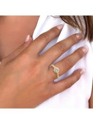 OR Carats Złoty pierścionek z diamentem i kamieniem szlachetnym rozmiar: 50. Żółte pierścionki OR Carats, z diamentem, złote. Za 1,739.99 zł.