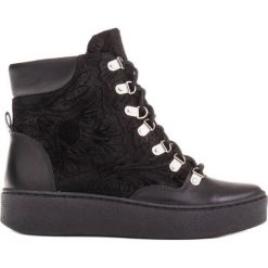 Marco Shoes Botki damskie 1350b-679-001-4 czarne. Czarne botki Marco Shoes, bez wzorów, bez obcasa, bez zapięcia. Za 369.00 zł.