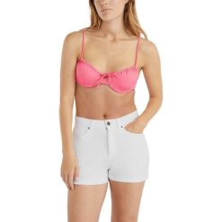 Szorty Damskie O'Neill Essentials Stretch 5 Pkt. Białe szorty sportowe O'Neill, bez wzorów, z materiału. Za 269.00 zł.