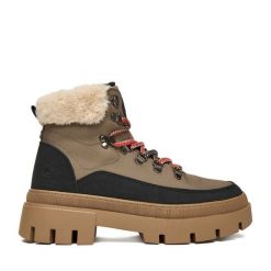 Trzewiki Beverly Hills Polo Club. Brązowe botki Beverly Hills Polo Club, bez wzorów, bez obcasa, na płaskiej podeszwie, bez zapięcia. Za 209.99 zł.