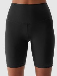 4F Szorty sportowe w kolorze czarnym rozmiar: S. Czarne szorty sportowe 4f, bez wzorów, z materiału, outdoorowe. Za 68.95 zł.