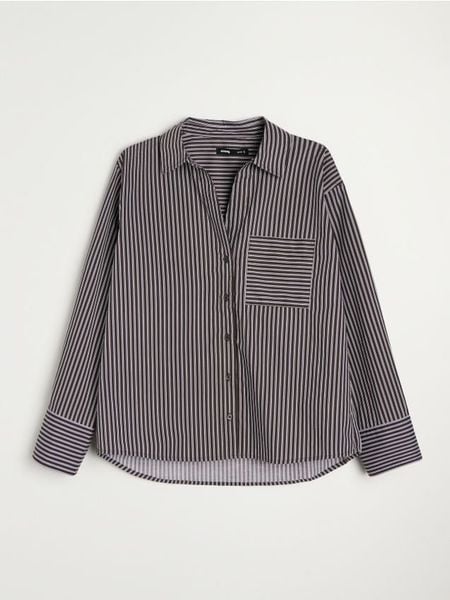 Koszula oversize z kieszonką, w paski - brązowy. Brązowe koszule Sinsay, l, bez wzorów, bez kołnierzyka, bez ramiączek. Za 39.99 zł.