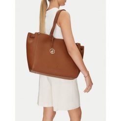 Torebka Beverly Hills Polo Club. Brązowe shopper bag Beverly Hills Polo Club, bez wzorów, bez dodatków. Za 299.99 zł.