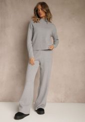 Szary Komplet z Prążkowanej Dzianiny Spodnie Wide Leg i Sweter ze Stójką Feniria. Szare swetry Renee, l, bez wzorów, z dzianiny, bez ramiączek. Za 159.99 zł.