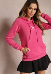 Różowa Ocieplona Bluza z Kapturem Ozdobiona Naszywką i Napisem Eirellia. Czerwone bluzy Renee, l, z aplikacjami, z dzianiny, casualowe, bez ramiączek, z kapturem. W wyprzedaży za 71.99 zł.