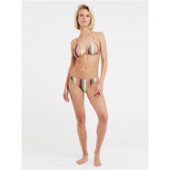 Strój kąpielowy damski dwuczęściowy Protest Prtpike triangle bikini. Czerwone bikini Protest, bez wzorów. W wyprzedaży za 110.00 zł.