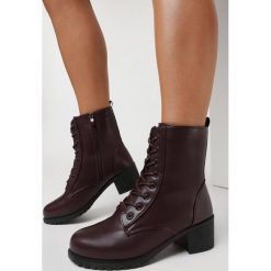 Bordowe Botki Aellylis. Czerwone botki Born2be, bez wzorów, ze skóry, klasyczne, bez obcasa, na obcasie, bez zapięcia. W wyprzedaży za 127.99 zł.