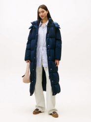 Tommy Jeans płaszcz puchowy Kobiety niebieski, S. Niebieskie płaszcze Tommy Jeans, s, bez wzorów, z jeansu, bez kaptura. Za 1,299.95 zł.