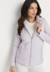 Jasnofioletowa Pikowana Kurtka Przejściowa z Odpinanym Kapturem Ninorwena. Fioletowe kurtki Born2be, l, bez wzorów, eleganckie. W wyprzedaży za 111.99 zł.