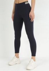 Granatowe Legginsy z Szeroką Gumką z Napisem Zalfo. Niebieskie legginsy Born2be, bez wzorów, z dzianiny. W wyprzedaży za 47.99 zł.