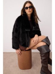 Trendyol Kurtka pluszowa w kolorze czarnym rozmiar: L. Czarne kurtki Trendyol, l, bez wzorów, bez kaptura. Za 169.67 zł.