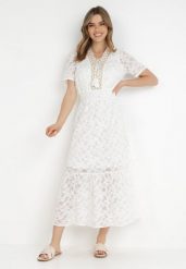 Biała Sukienka Sophiche. Białe sukienki Born2be, l, w ażurowe wzory, z koronki, boho, bez kołnierzyka, bez ramiączek, maxi. Za 179.99 zł.