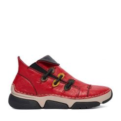 Botki Rieker. Czerwone botki Rieker, bez wzorów, bez obcasa, na płaskiej podeszwie, bez zapięcia. Za 349.99 zł.