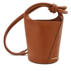 Plecak JACQUEMUS. Brązowe plecaki JACQUEMUS, bez wzorów, bez dodatków. Za 3,889.00 zł.