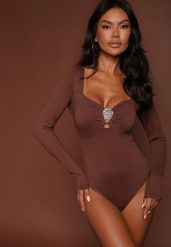 Brązowe Body z Metaliczną Ozdobą Aferriva. Brązowe body i gorsety Renee, z aplikacjami, bez ramiączek. Za 89.99 zł.