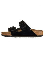 Birkenstock Klapki "Arizona" w kolorze czarnym rozmiar: 37. Czarne klapki Birkenstock, bez wzorów, klasyczne, bez obcasa, bez zapięcia. Za 350.56 zł.