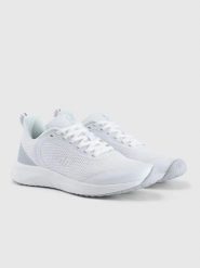 Obuwie sportowe treningowe damskie białe 4F Biały 37. Białe buty treningowe Under Armour, bez wzorów, z gumy, bez zapięcia. Za 249.99 zł.