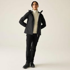 Damska wodoodporna kurtka Torrek Breathe Easy. Czarne kurtki Dare 2b, bez wzorów, sportowe, bez kaptura. W wyprzedaży za 499.99 zł.