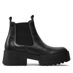Sztyblety Fly London. Czarne botki Fly London, bez wzorów, bez obcasa, na płaskiej podeszwie, bez zapięcia. Za 359.99 zł.