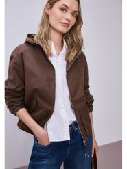 Street One Kurtka przejściowa w kolorze brązowym rozmiar: 46. Brązowe kurtki Street One, bez wzorów, street, bez kaptura. Za 233.87 zł.