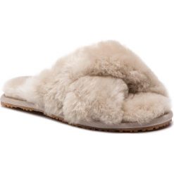 Kapcie MOU - Crosslipsh Sand. Kapcie marki Mou. W wyprzedaży za 289.00 zł.