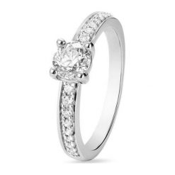 W.KRUK Unikalny Pierścionek Złoty - złoto 750, Brylant 0,58 ct, brylant 0,27 ct - ZCG/PB+531B. Żółte pierścionki W.KRUK, z brylantem, złote. Za 22,590.00 zł.