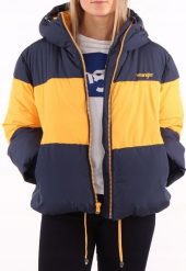 WRANGLER B&Y PUFFER JKT DAMSKA KURTKA PUCHOWA ZIMOWA NAVY W4127WB35. Niebieskie kurtki Wrangler, na zimę, s, bez wzorów, z puchu, bez kaptura. Za 359.99 zł.