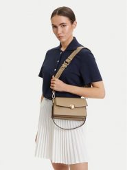 Lacoste Torebka NF5105IT Różowy. Czerwone torebki klasyczne Lacoste, bez wzorów, ze skóry, bez dodatków. Za 1,069.00 zł.