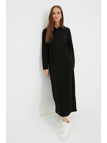 Trendyol Sukienka dzianinowa w kolorze czarnym rozmiar: L/XL. Czarne sukienki Trendyol, l, bez wzorów, z dzianiny, bez kołnierzyka, bez ramiączek, maxi. Za 104.89 zł.