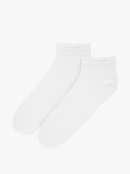 Skarpetki stopki damskie. Białe skarpetki Ryłko, bez wzorów, z materiału. Za 24.99 zł.